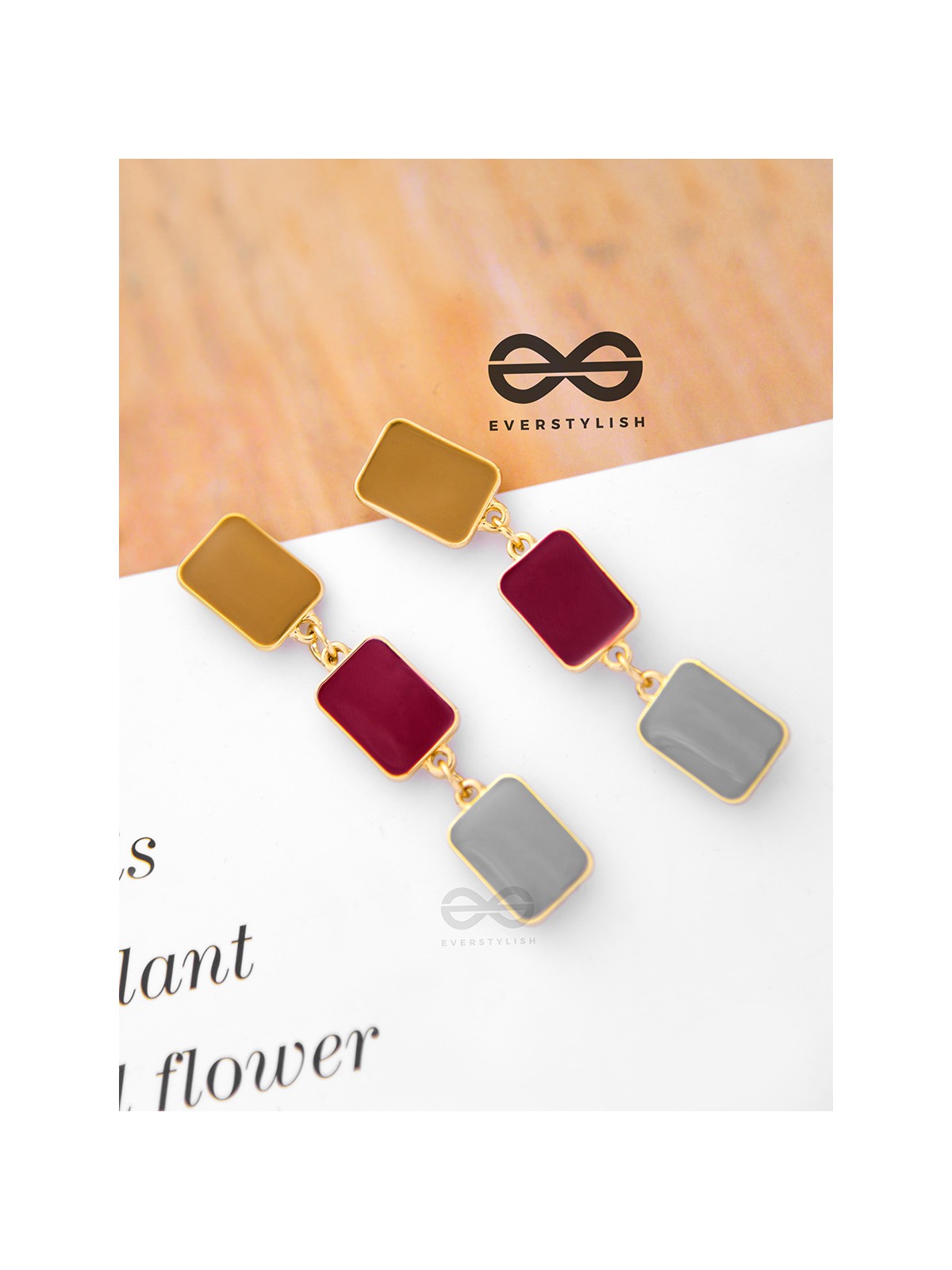 A Lesson of Elegance - Golden Statement Earrings