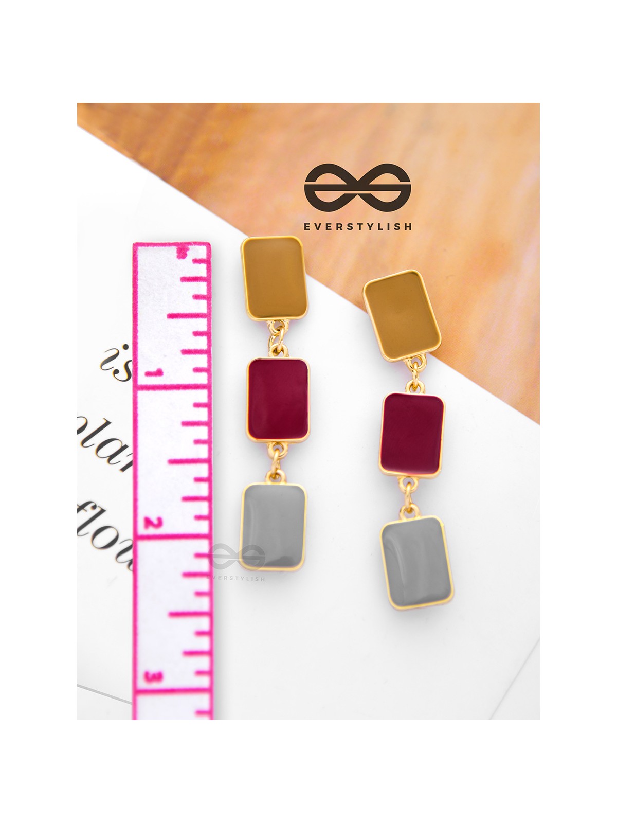 A Lesson of Elegance - Golden Statement Earrings