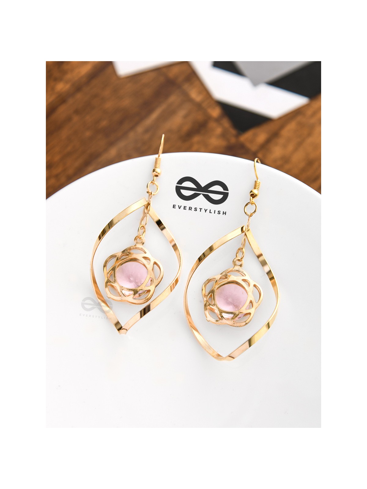 A Star-Studded Twist (Flamingo Pink) -  The Golden Charm Collection