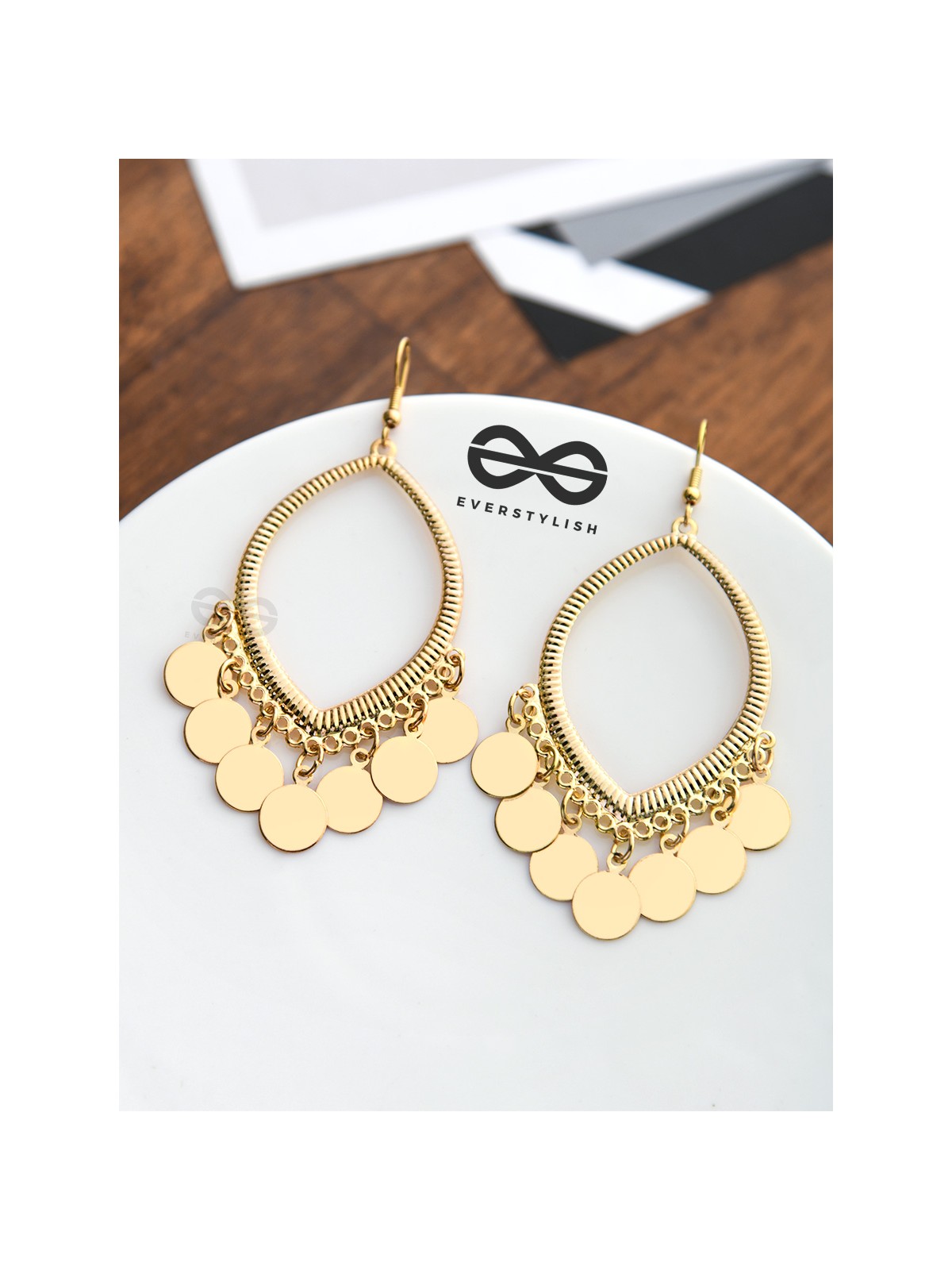 The Chic Charms - The Golden Charm Collection