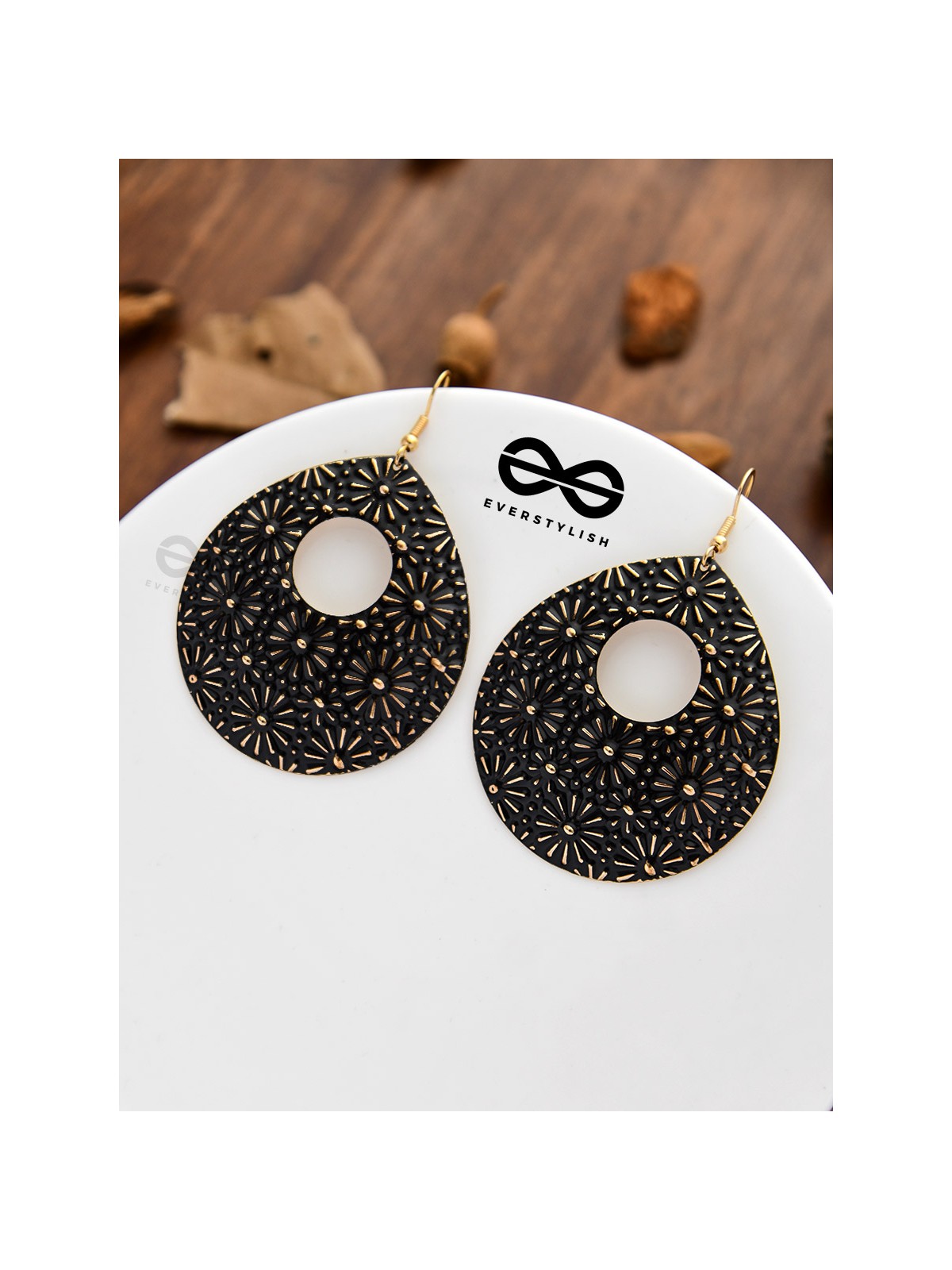 The Flowery Droplets - Oxidised Golden Danglers