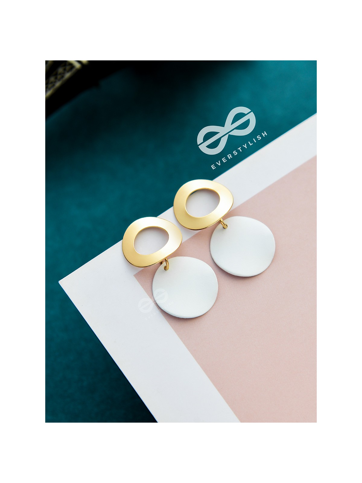 The Geometric Glam Earrings - Golden White