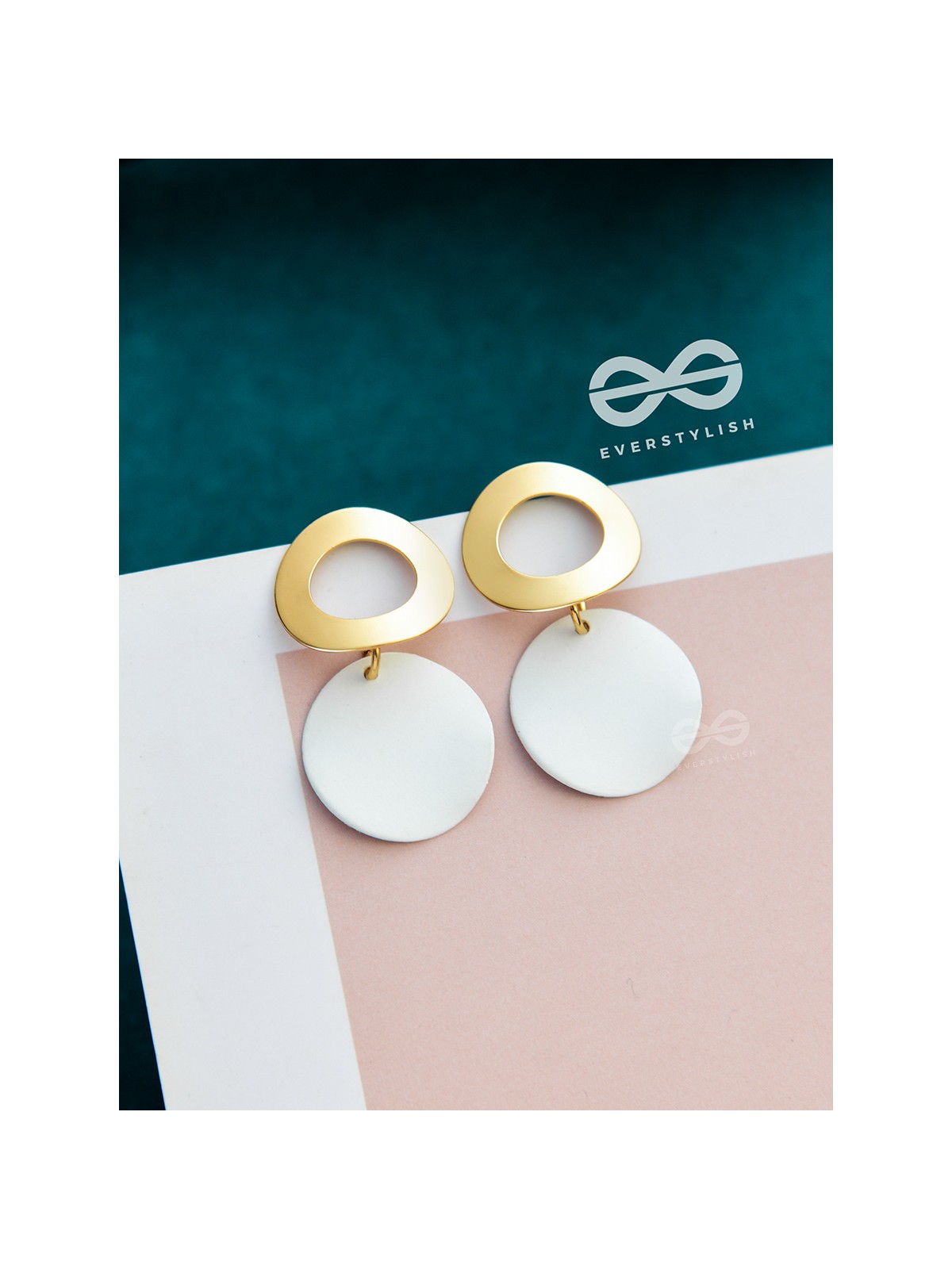 The Geometric Glam Earrings - Golden White