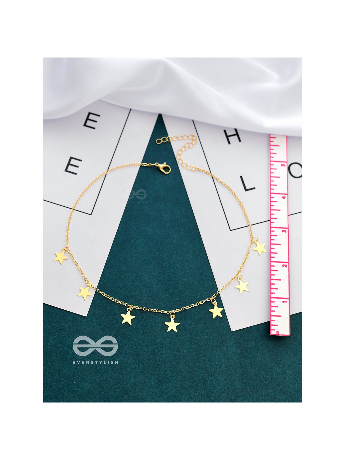 A Starry Statement - Golden Casual Neckpiece With Anti-Tarnish Coating 