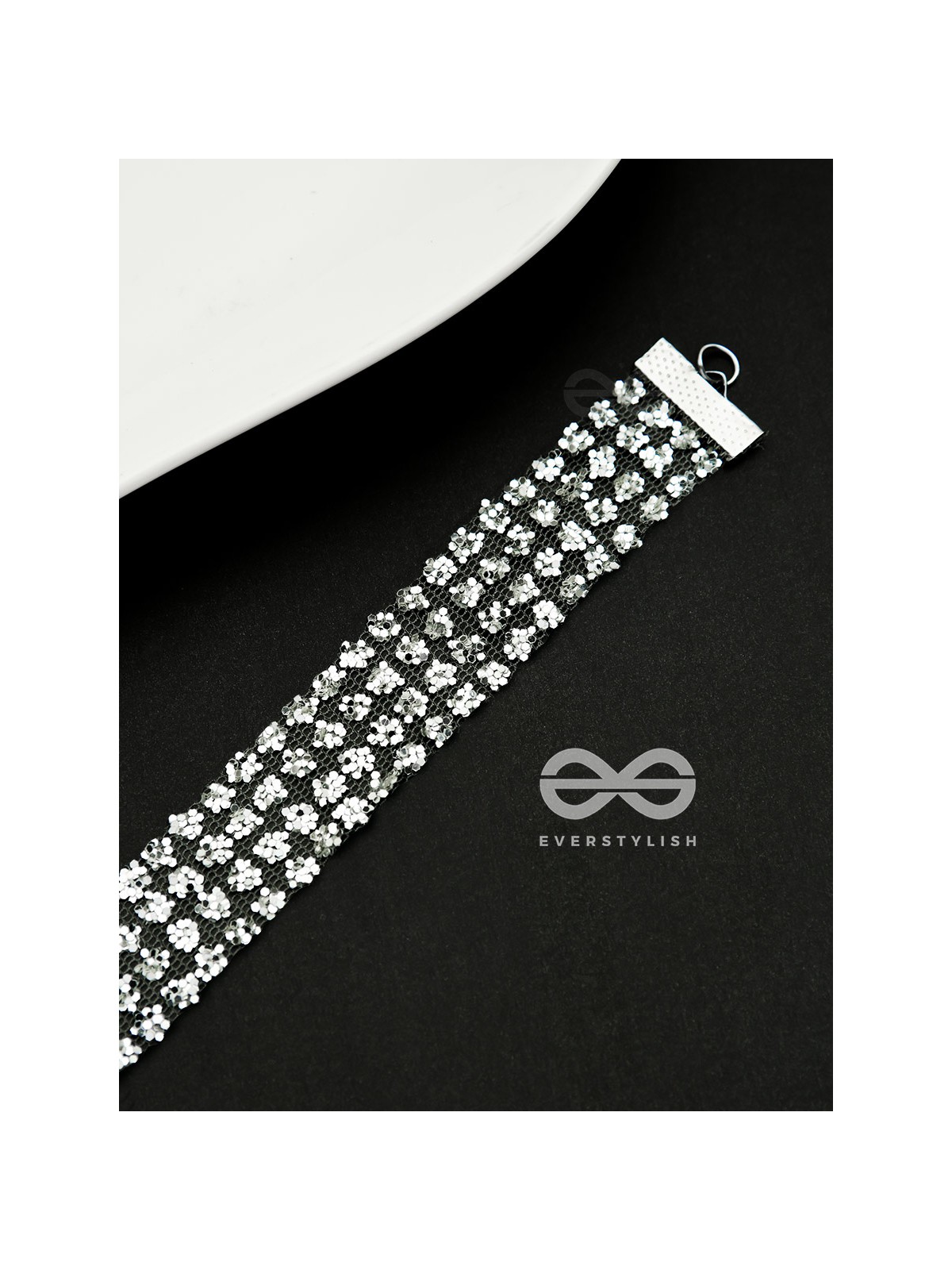 Shimmer on My Neck - Statement Silver Choker