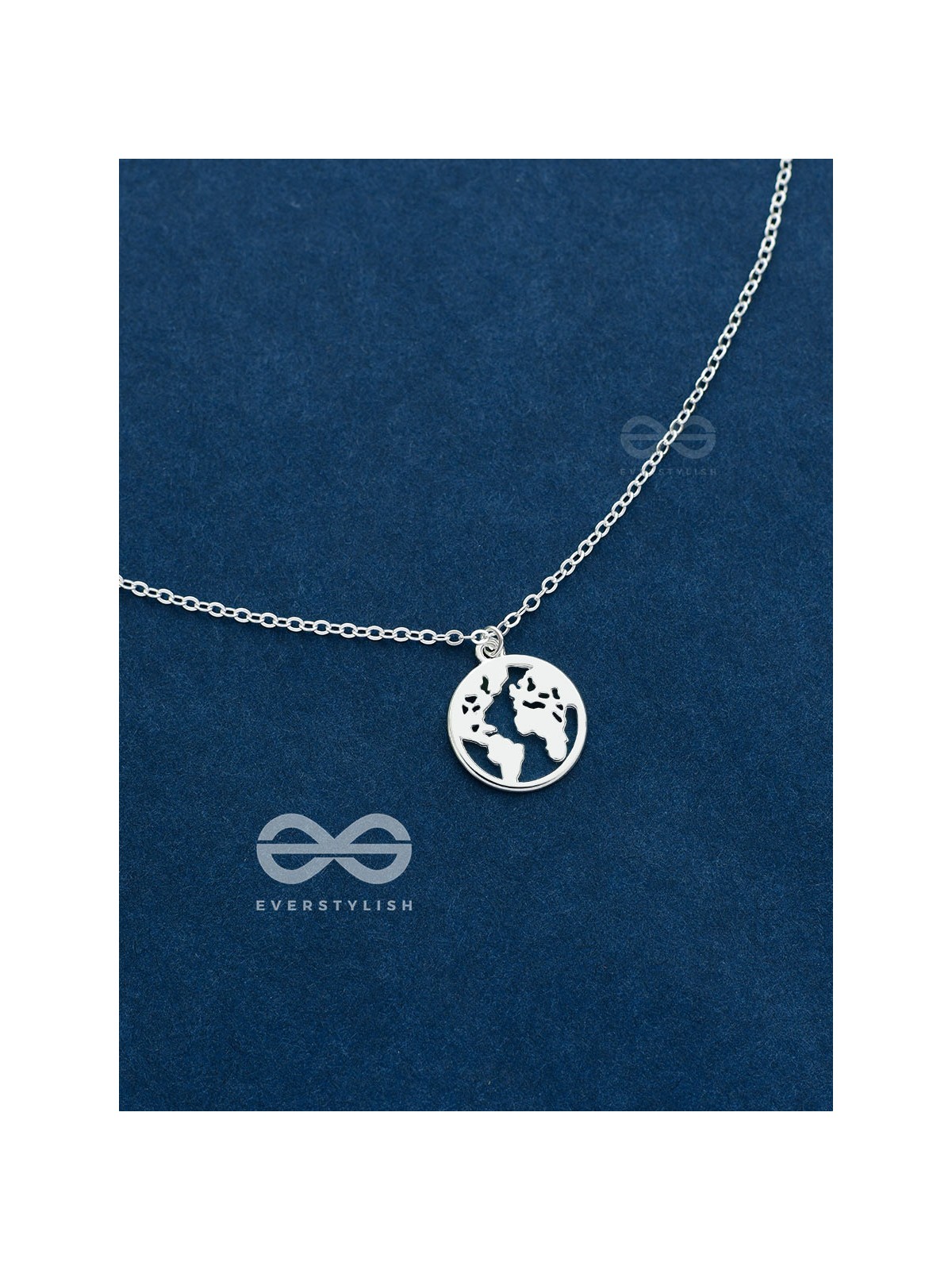 Citizen of the globe - Statement Silver Neckpiece