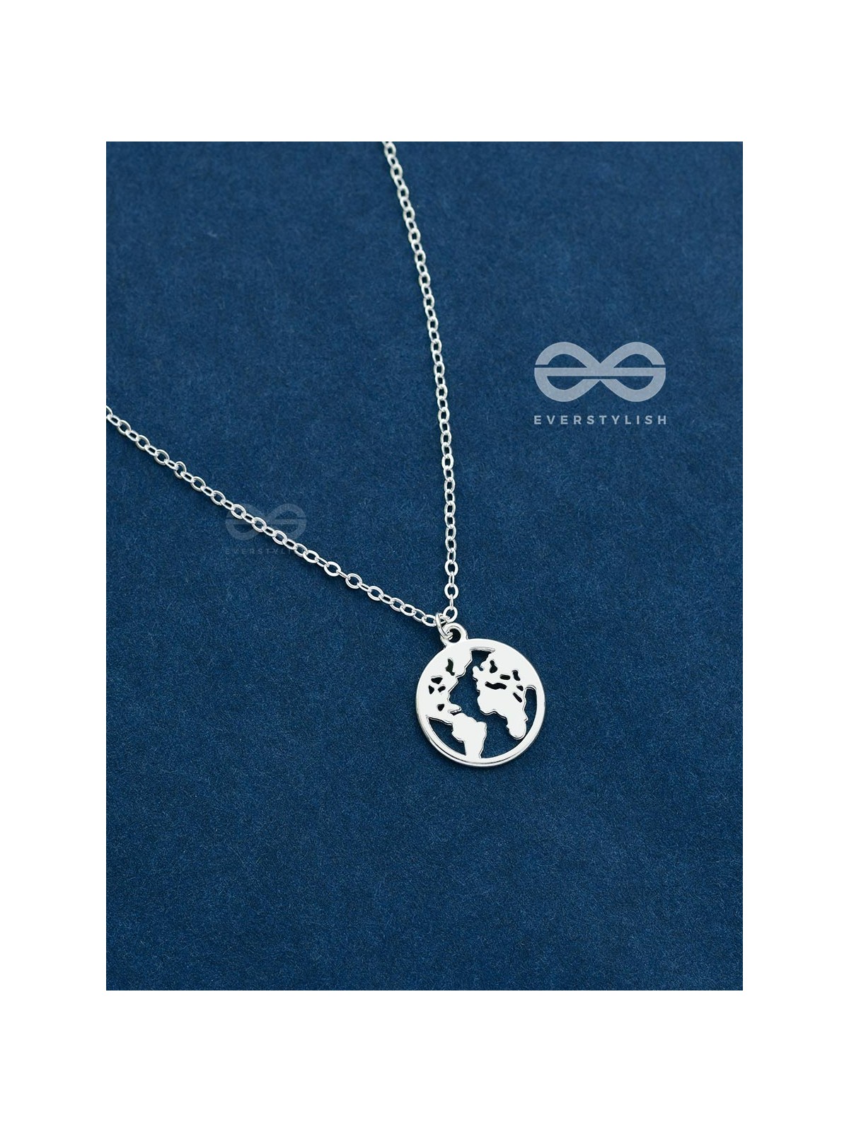 Citizen of the globe - Statement Silver Neckpiece