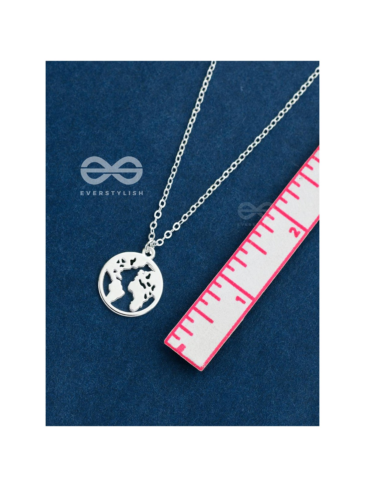 Citizen of the globe - Statement Silver Neckpiece