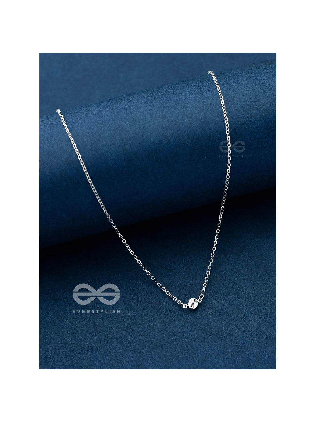 The Dainty Shimmer Neckpiece - Silver