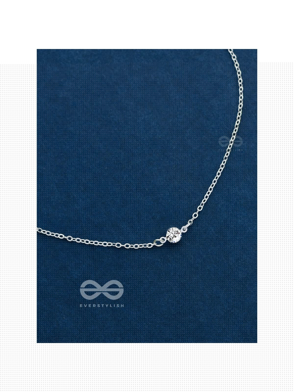 The Dainty Shimmer Neckpiece - Silver