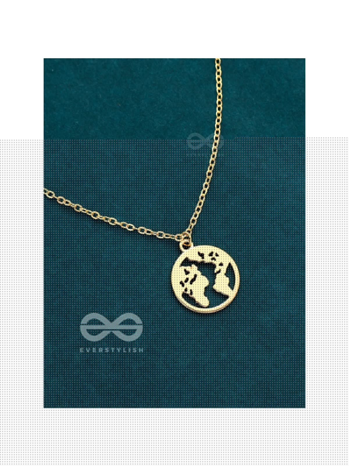 Citizen Of The Globe - Statement Golden Neckpiece With Anti-Tarnish Coating 