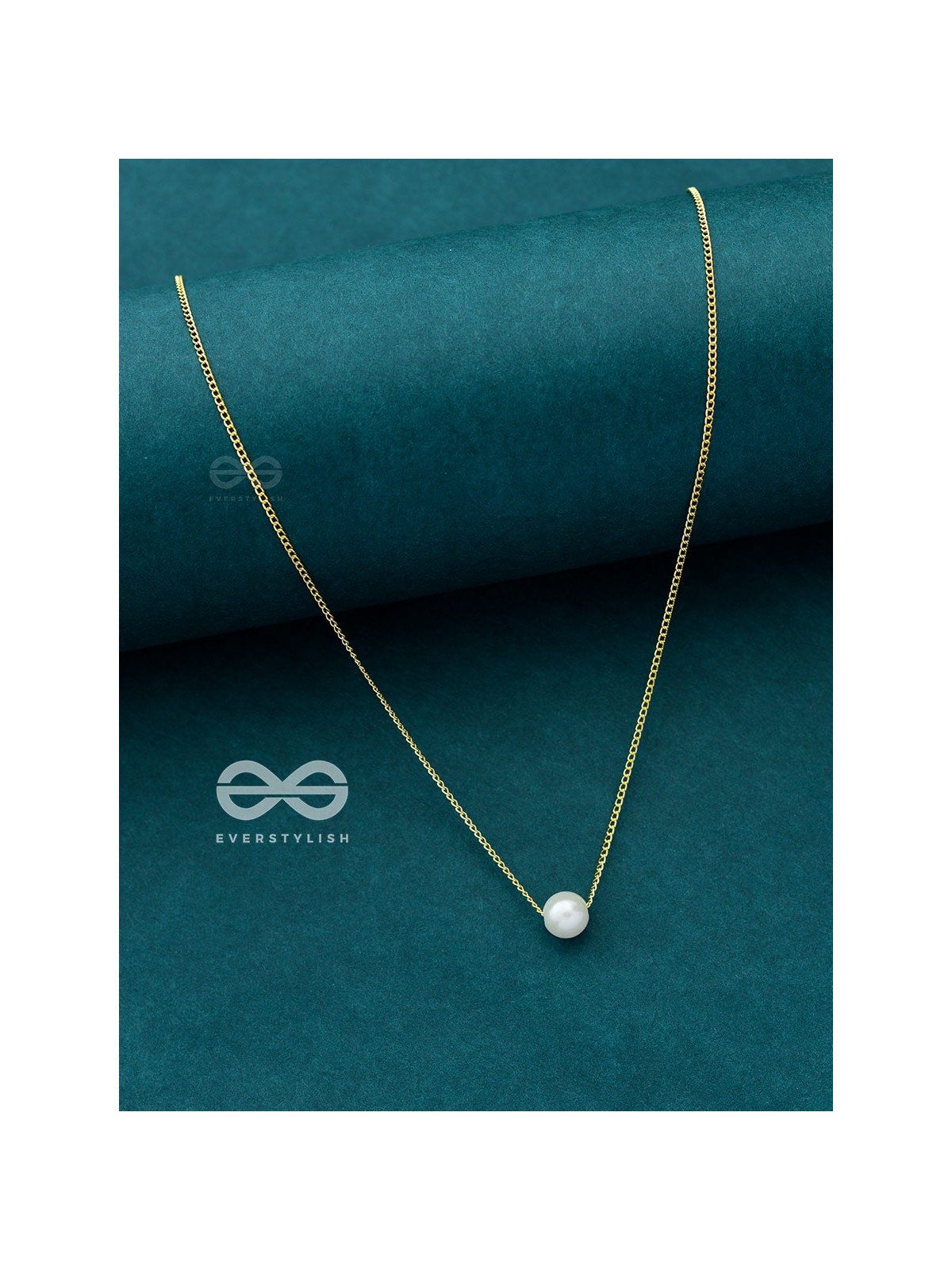 The Dainty Pearl Neckpiece - Golden