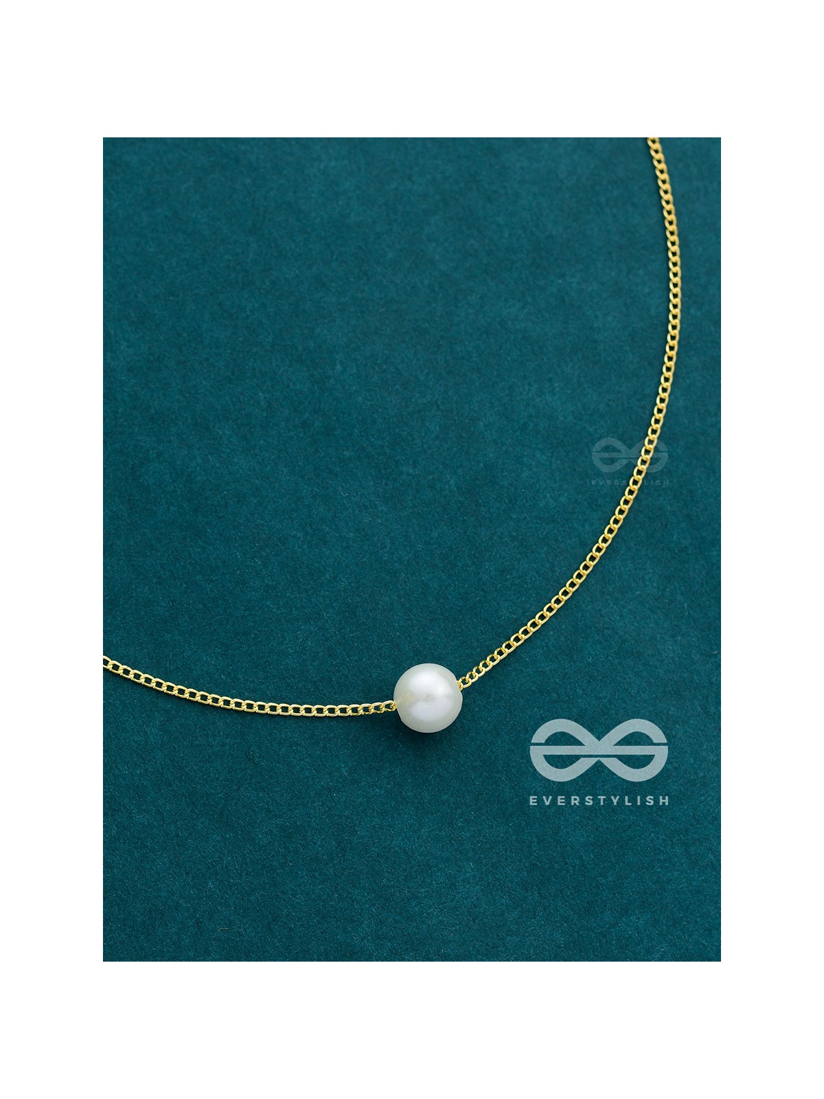 The Dainty Pearl Neckpiece - Golden
