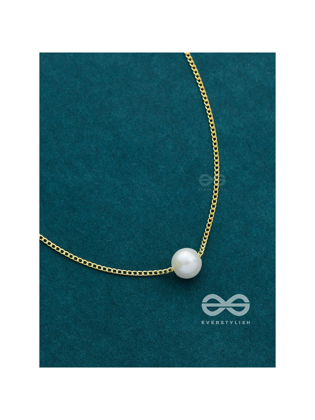 The Dainty Pearl Neckpiece - Golden