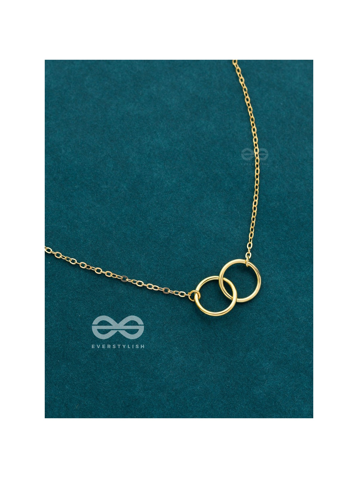 The Dainty Links - Golden Casual Neckpiece
