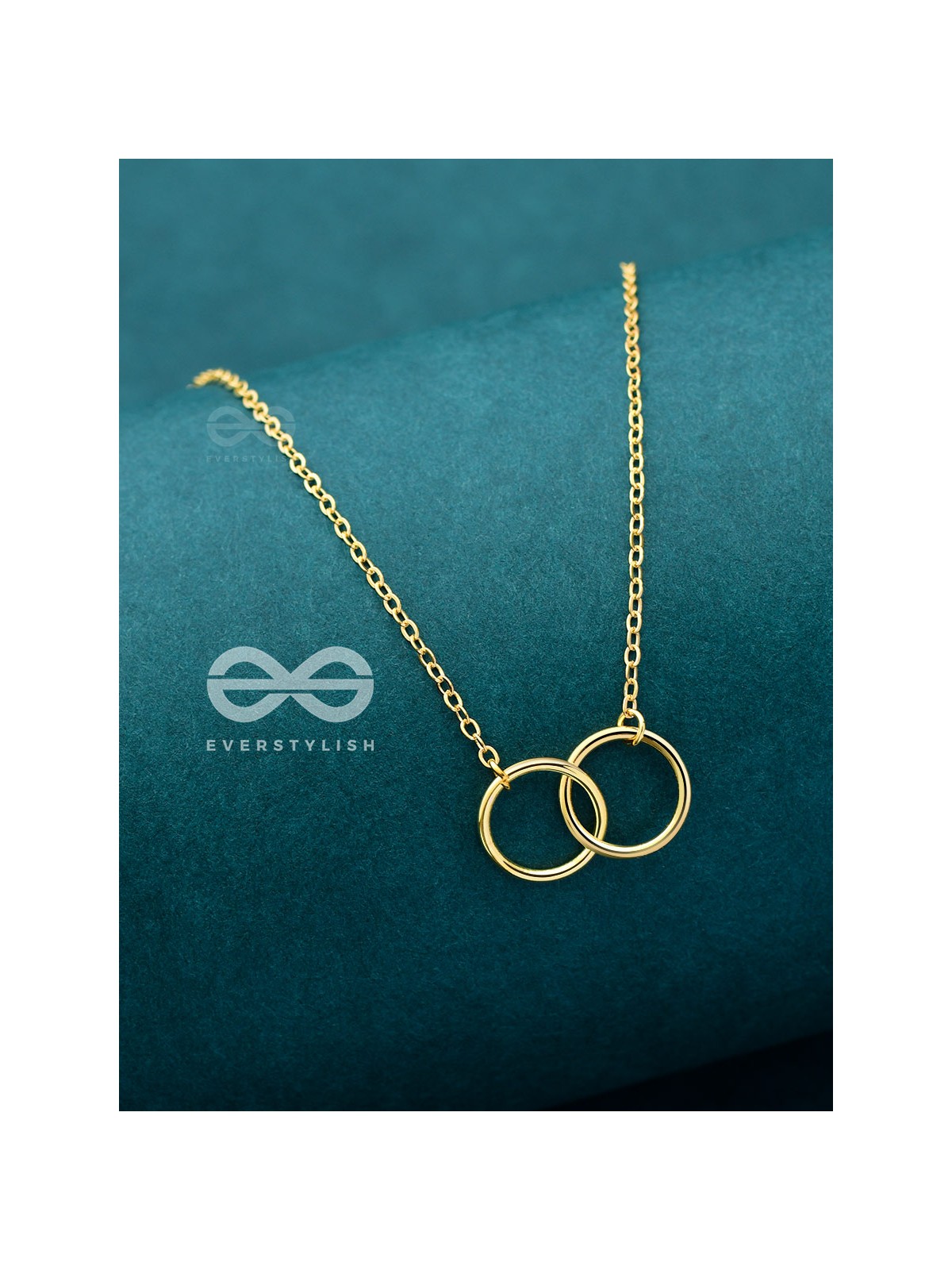 The Dainty Links - Golden Casual Neckpiece