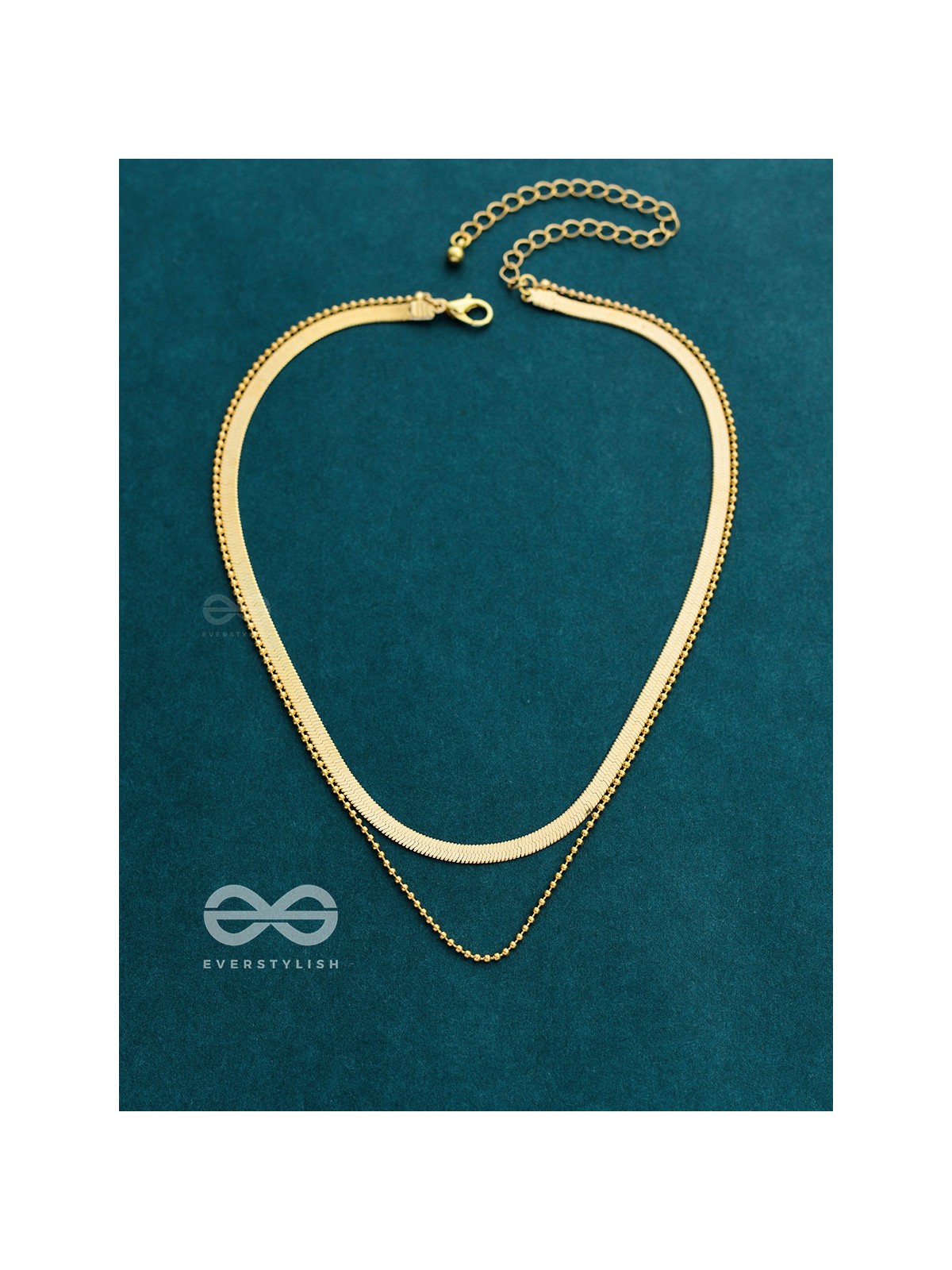 The Woman of Elegance - Golden Multilayered Neckpiece