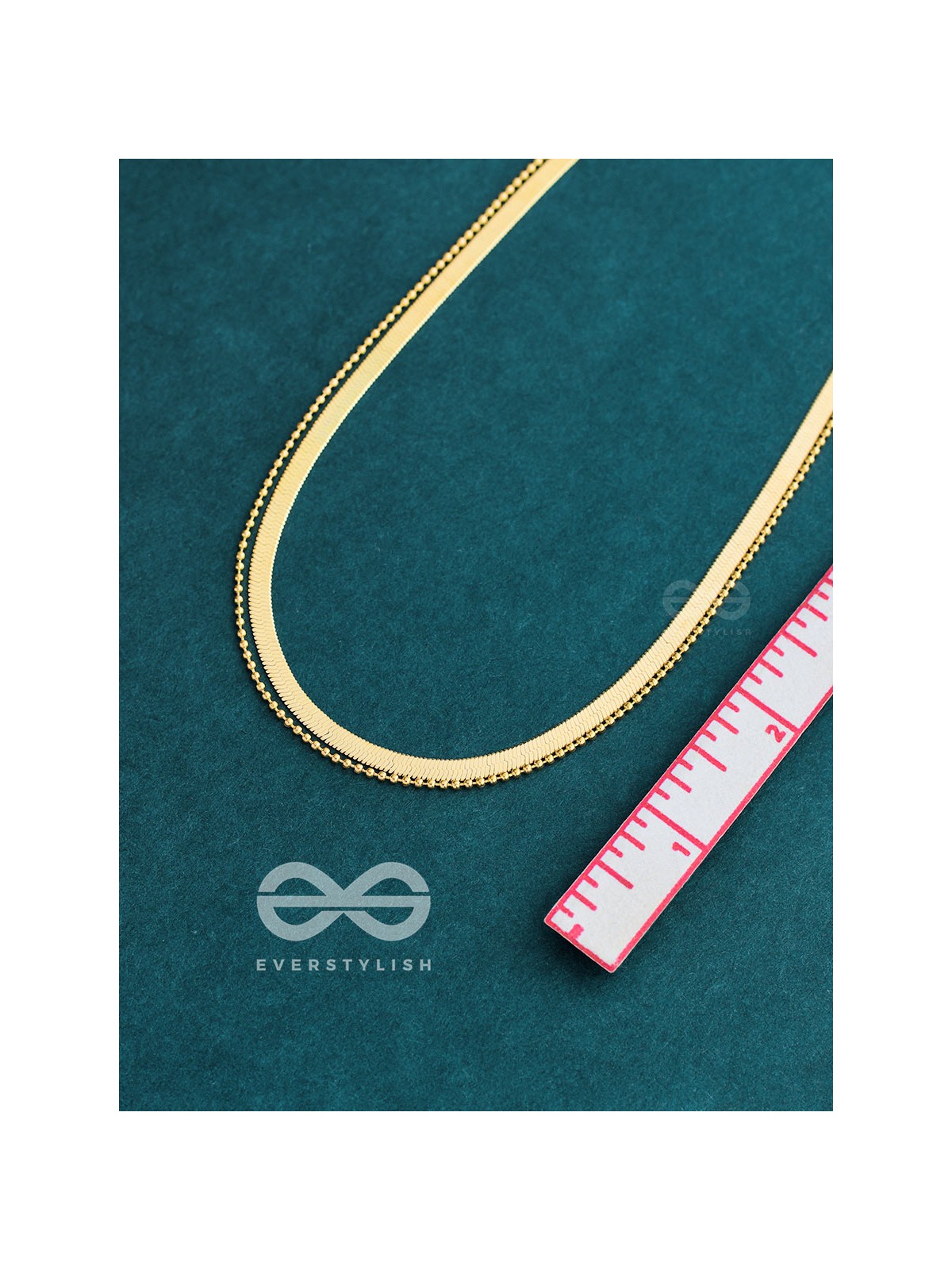 The Woman of Elegance - Golden Multilayered Neckpiece