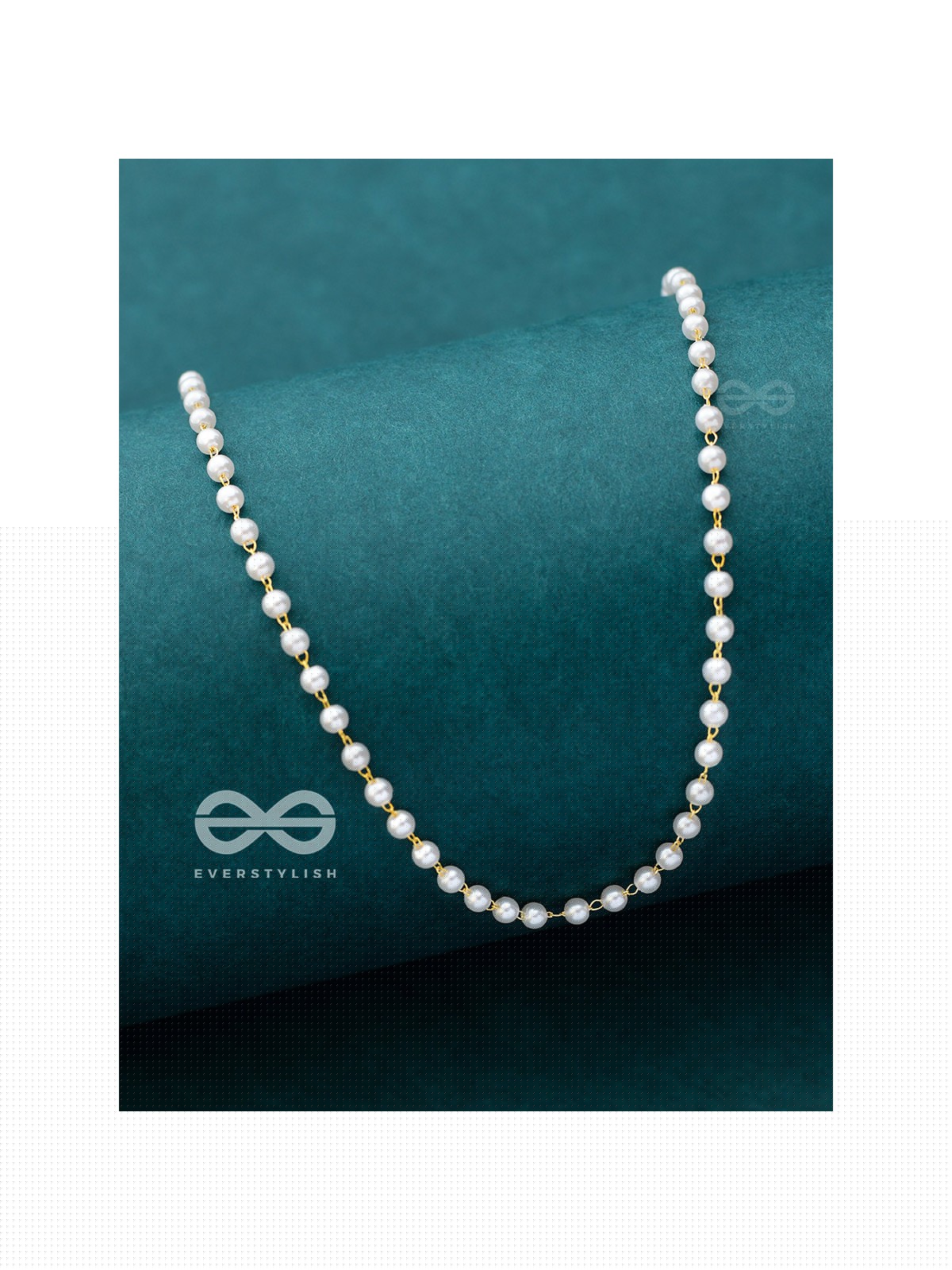 The Pearls of Elegance - Golden Statement Neckpiece