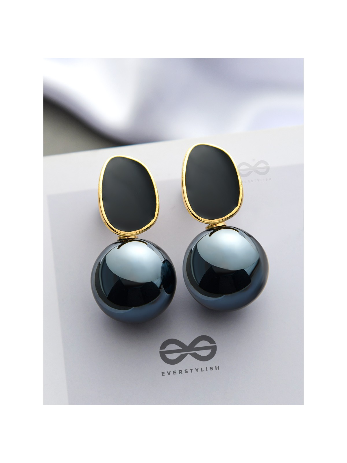 The Mesmerisingly Chic Statement Makers- Enamelled Pearl Earrings (Gun-Metal Grey)