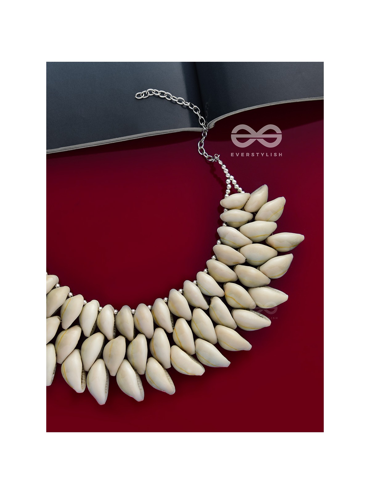 The Goddess of the Sea - Statement Shell Neckpiece