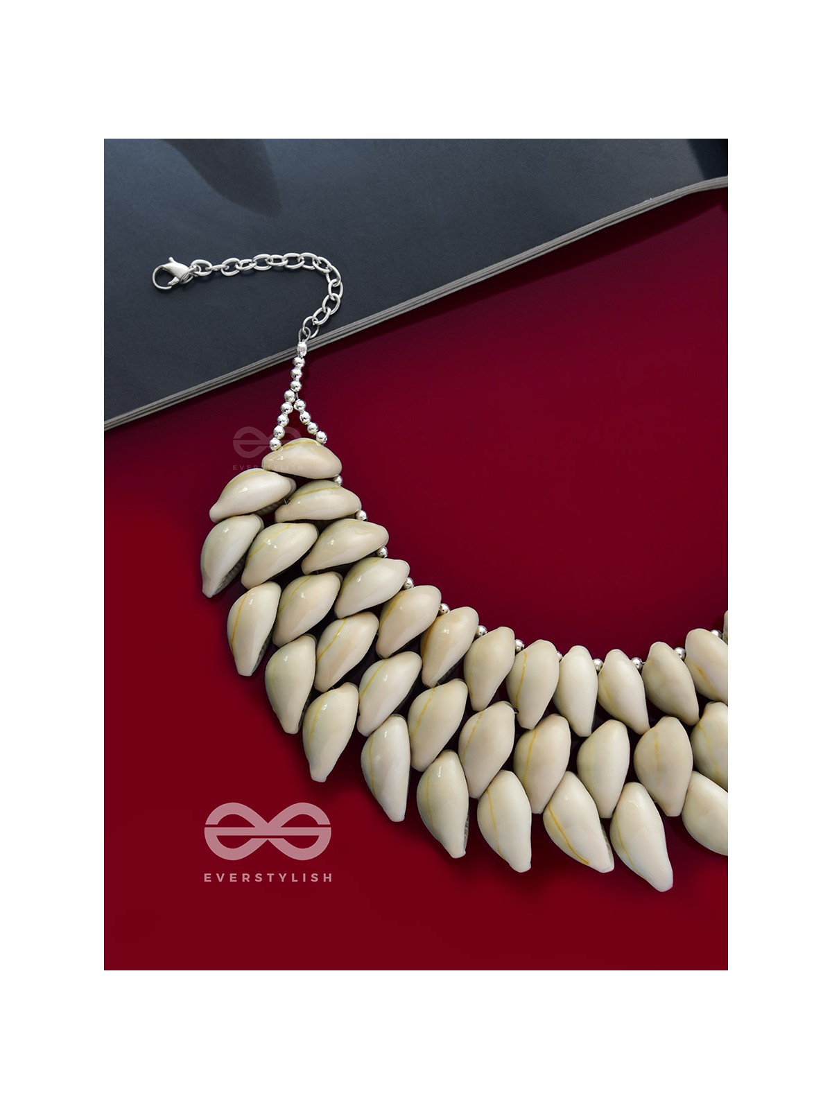 The Goddess of the Sea - Statement Shell Neckpiece