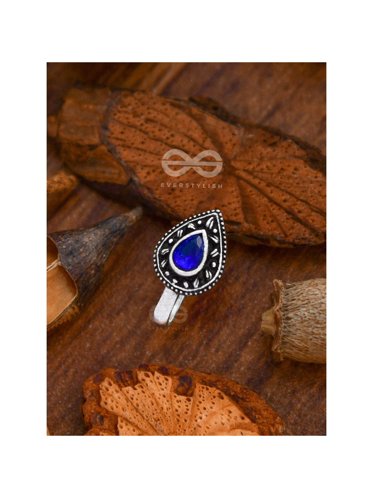 The Intricate Droplets - Embellished Non-pierced Nosepin (Sapphire Blue)