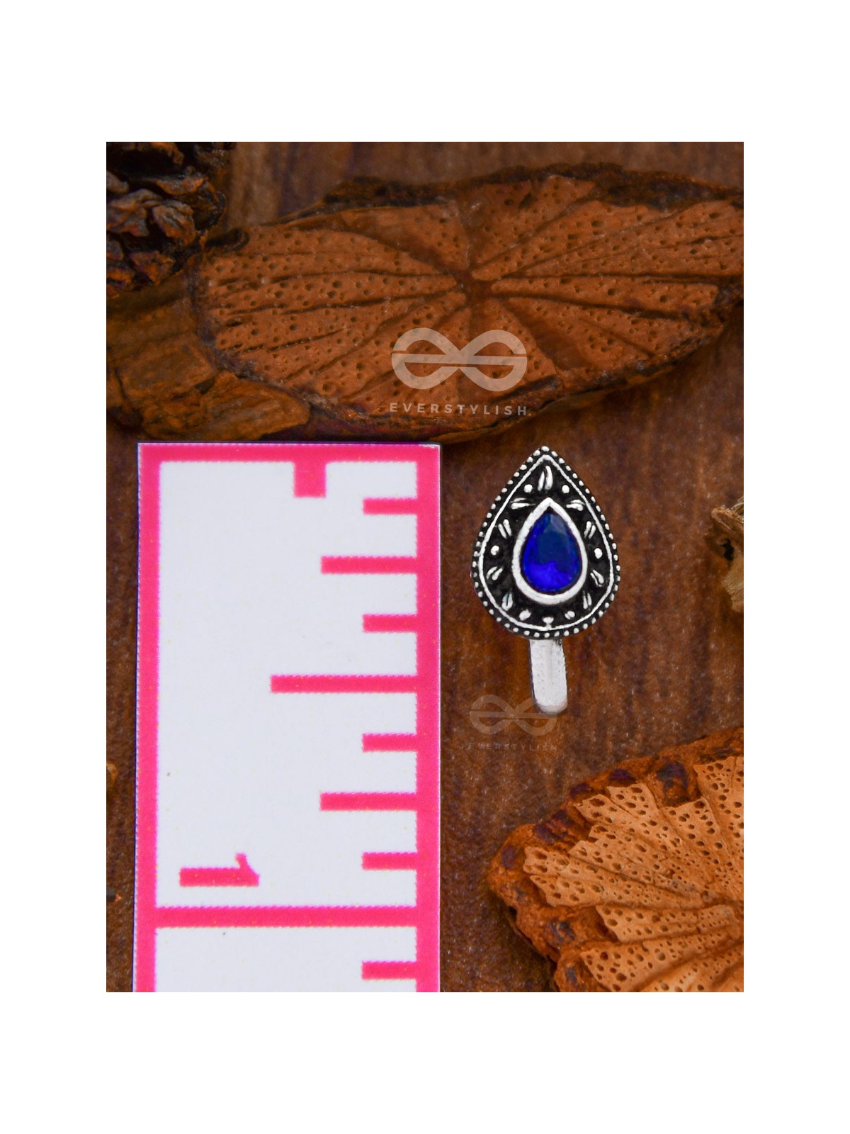 The Intricate Droplets - Embellished Non-pierced Nosepin (Sapphire Blue)