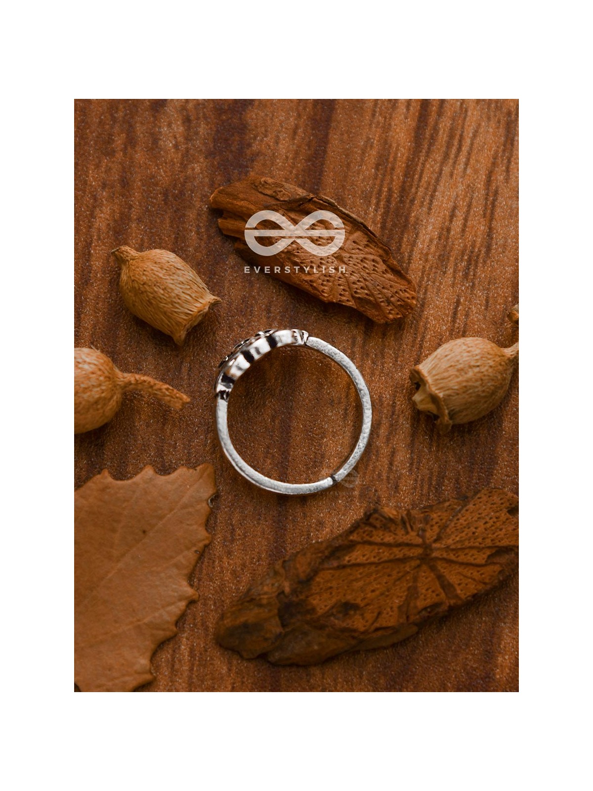 The Hypnotic Artwork Toe Ring - Tiny Trinket Collection