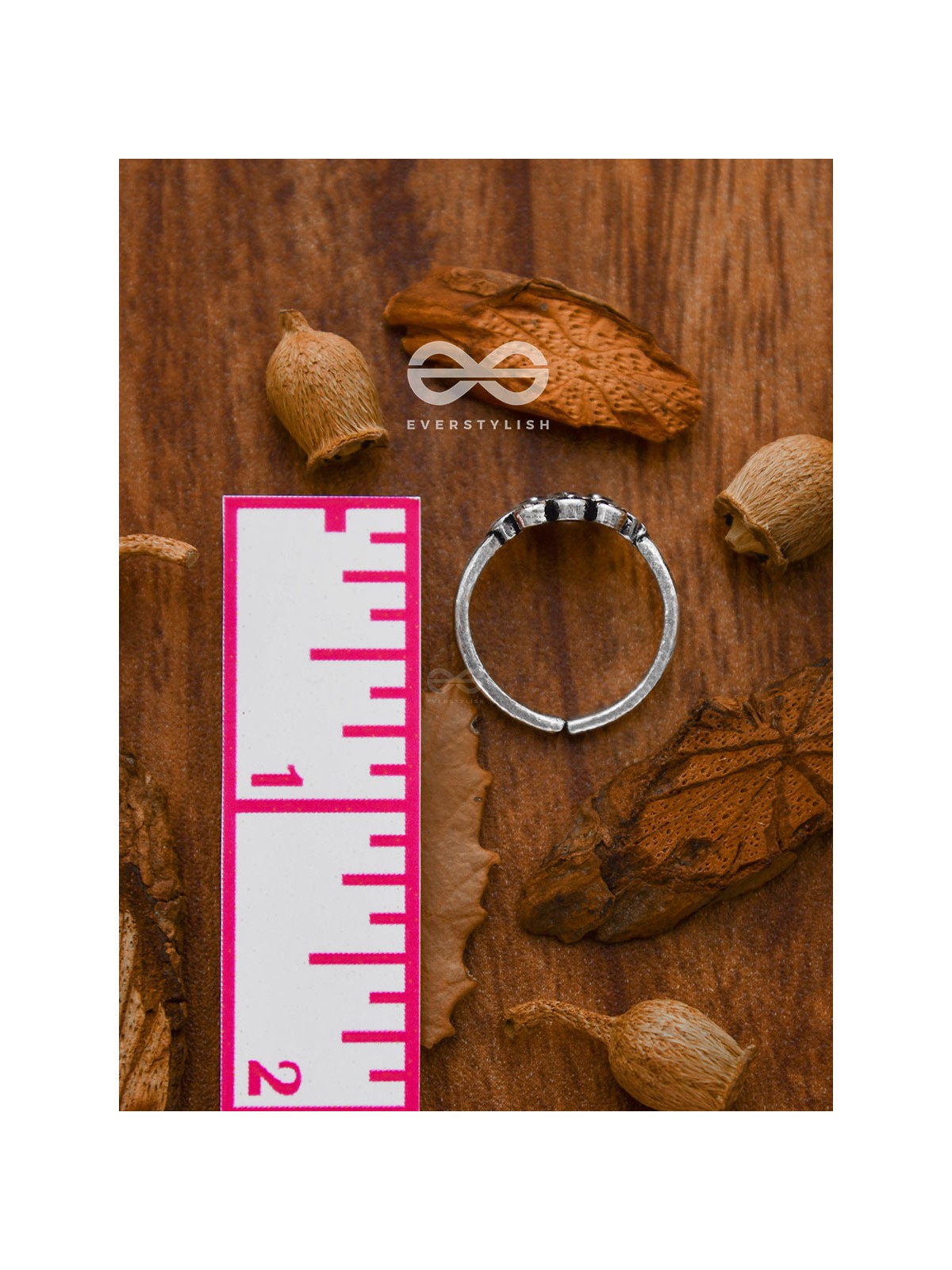 The Hypnotic Artwork Toe Ring - Tiny Trinket Collection