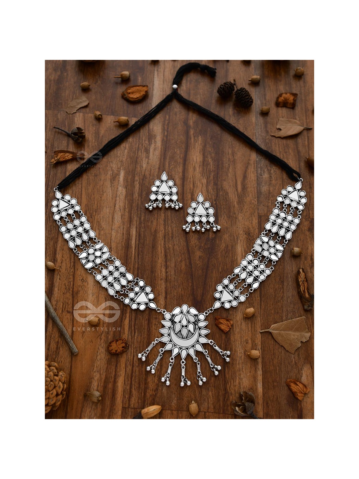 Simply a Class Apart - Gorgeous Statement Mirror Neckpiece And Earrings Set