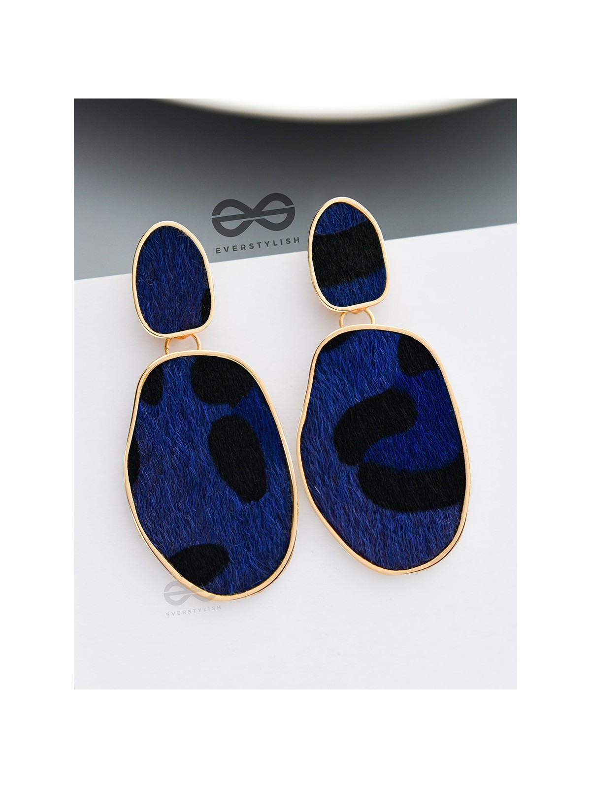 The Chic Leopards - Golden Dangler Earrings (Royal Blue)