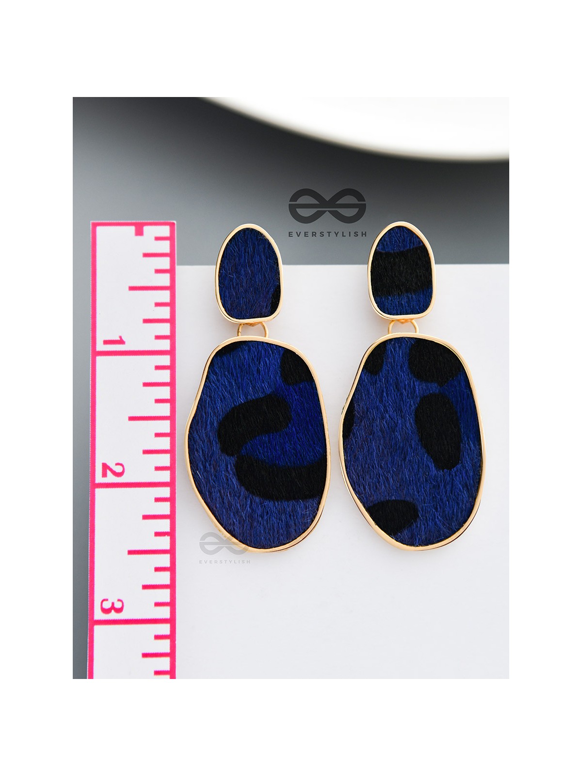 The Chic Leopards - Golden Dangler Earrings (Royal Blue)