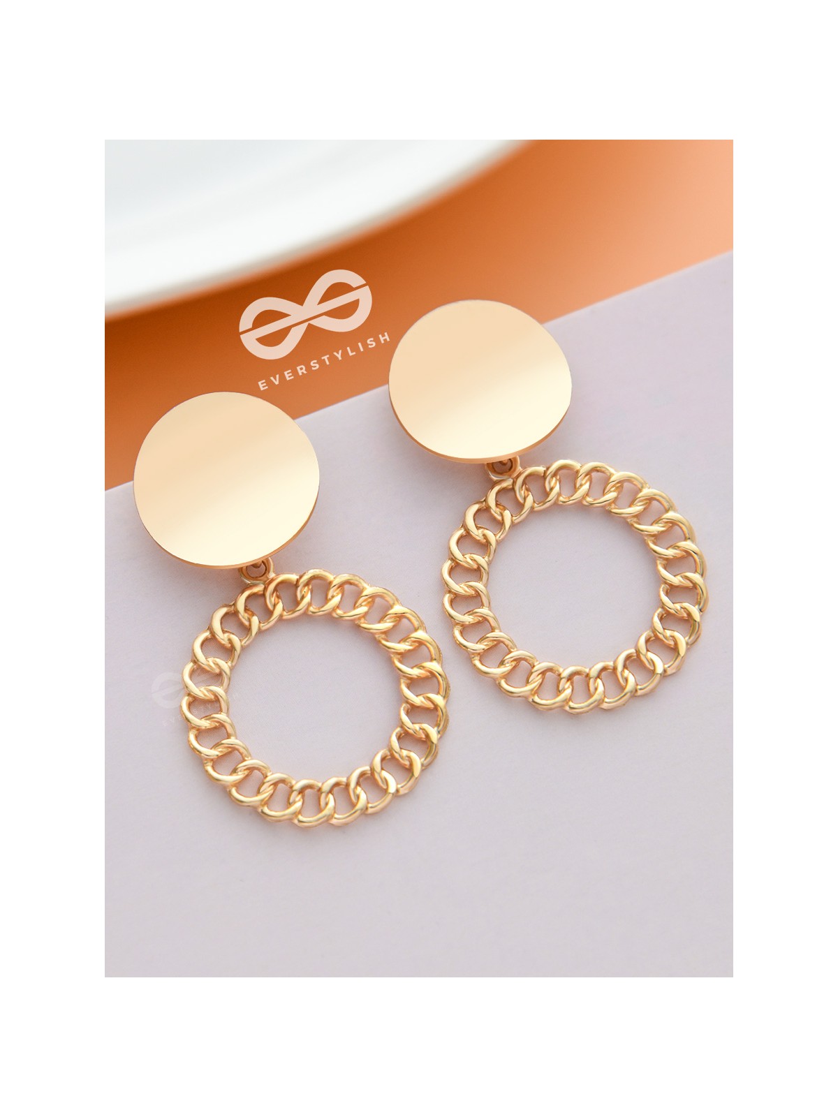 The Links of Glamour - Golden Statement Earrings