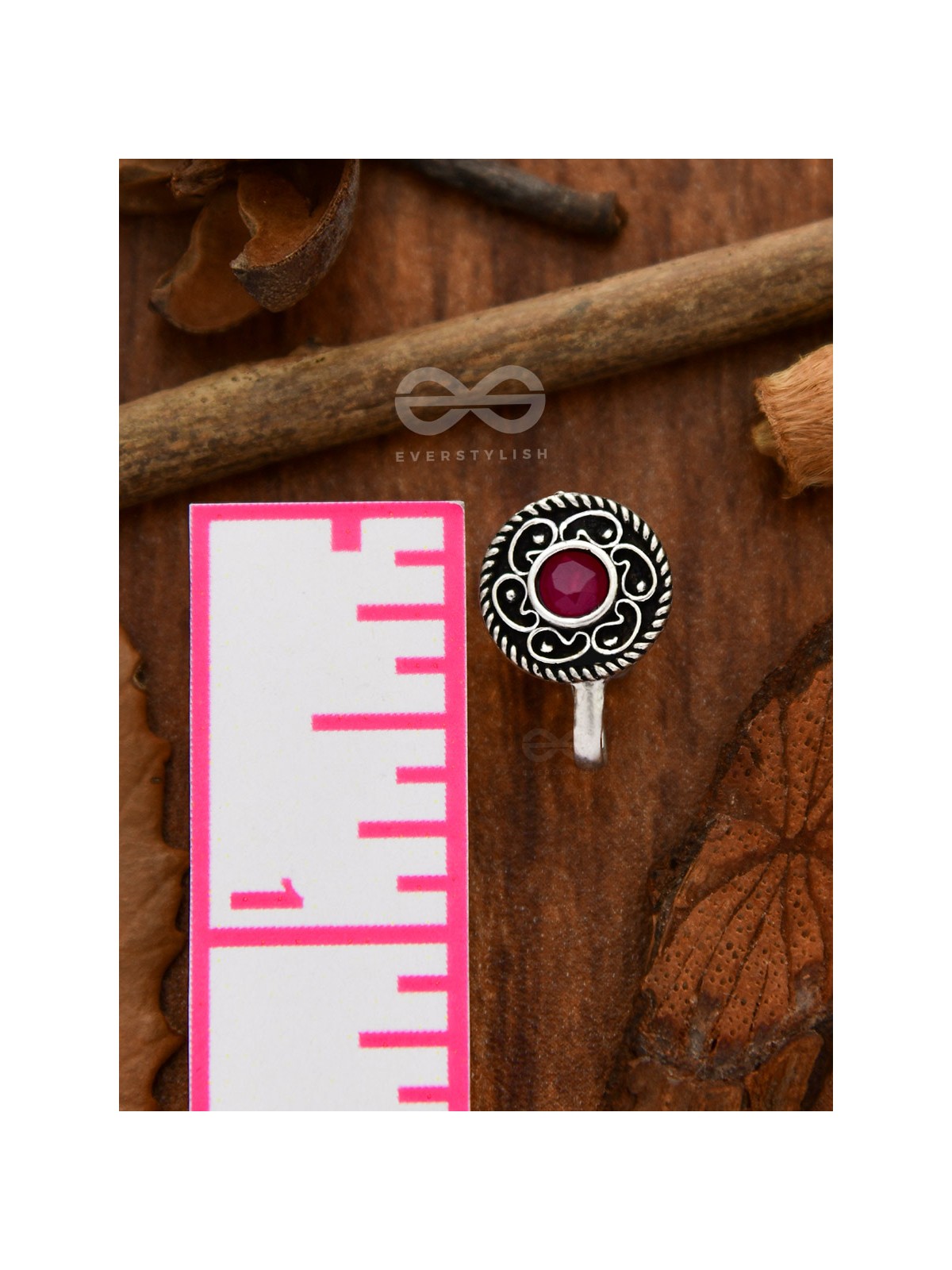 THE ARTSY MOTIFS - NON-PIERCED NOSEPIN (RUBY RED)