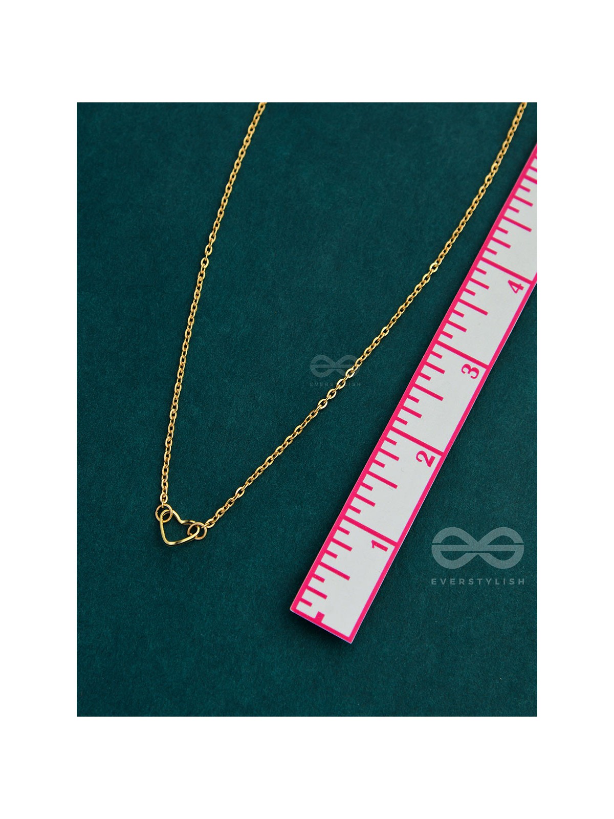 The Little Dainty Heart - Golden Neckpiece With Anti-Tarnish Coating