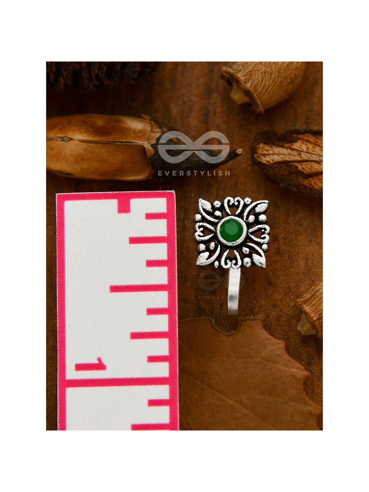 The Geometric Motifs - intricate non pierced Nose-pin (emerald green)