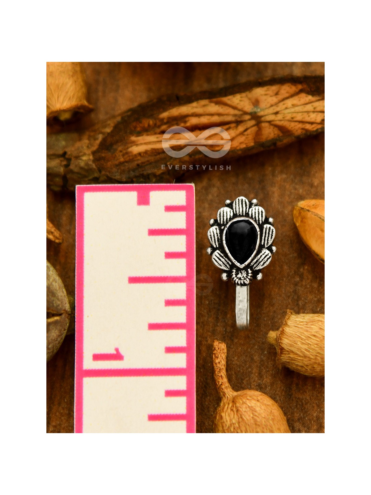 The Aztec Autumn Leaf - Oxidised Boho Nosepin (Black)