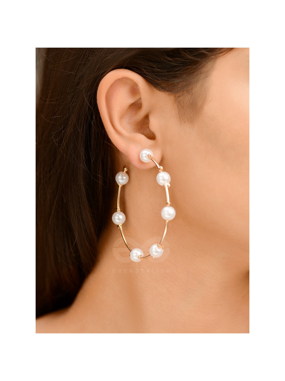 Pearl In The Gap- statement gold and pearl open hoops