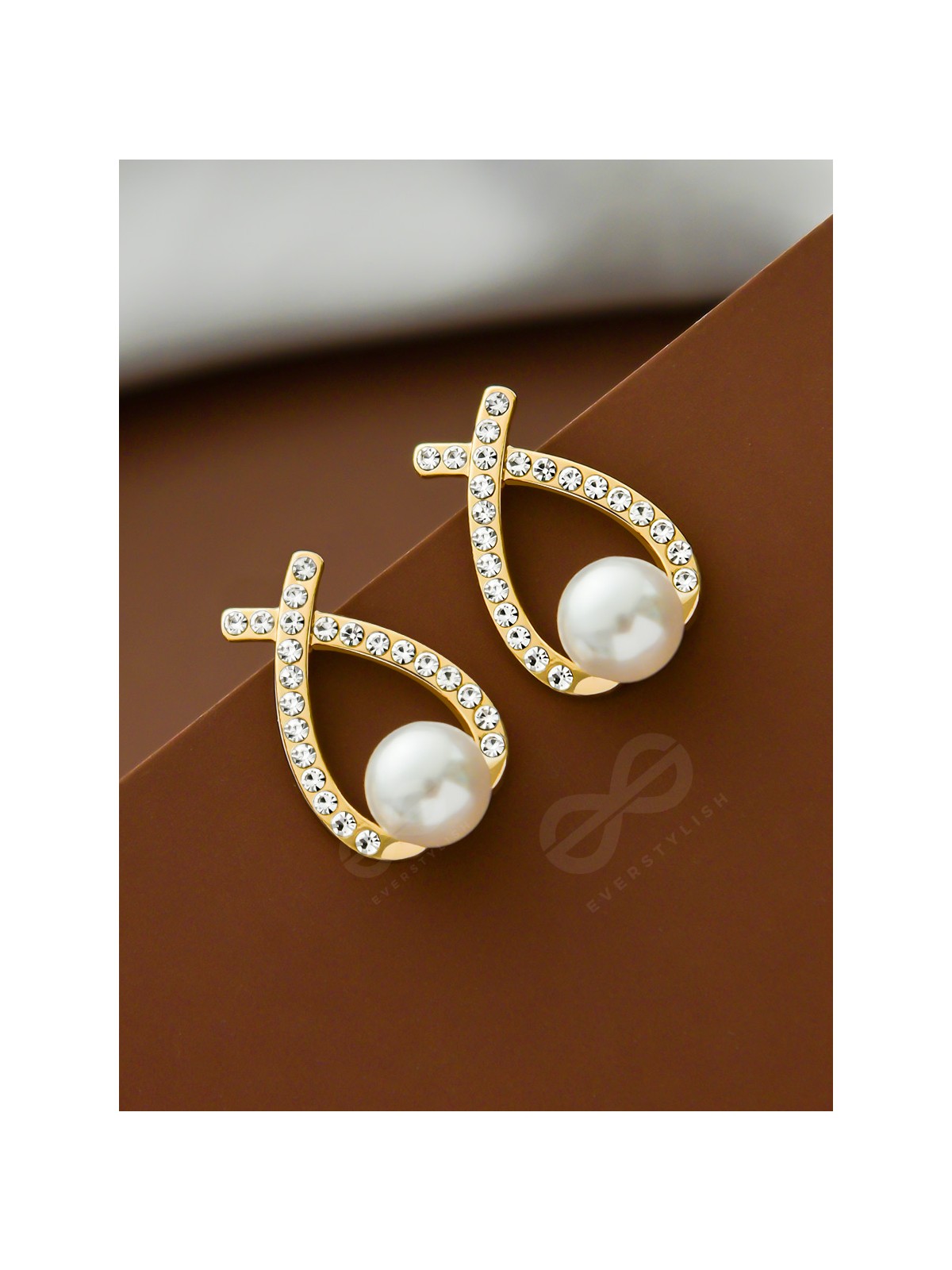 The Pearls of Excellence - Golden Embellished Earrings