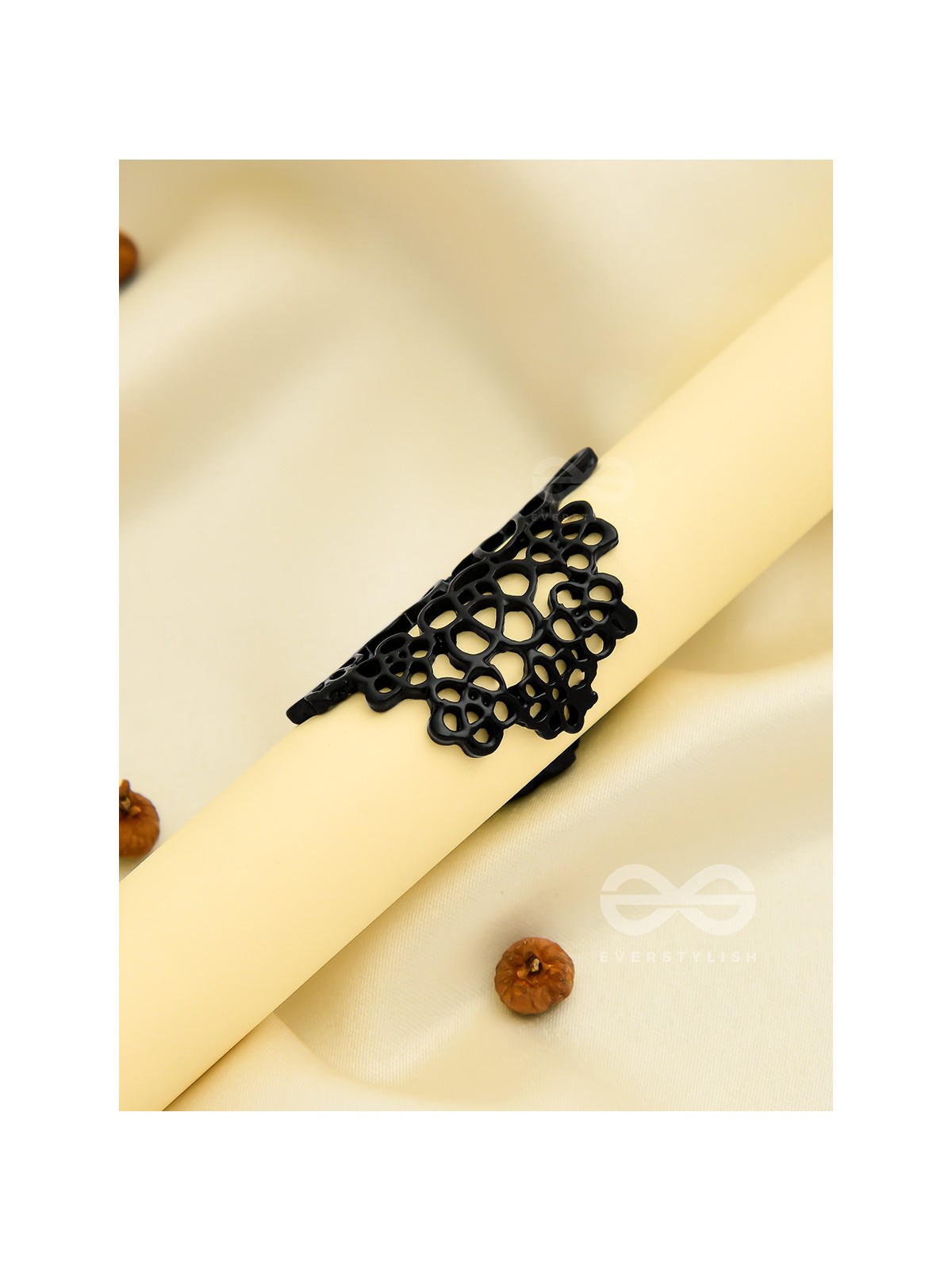 The Alluring floral adjustable ring- Coal Black