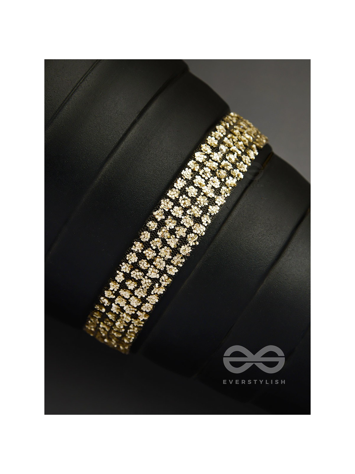 Shimmer on My Neck - Statement Golden Choker