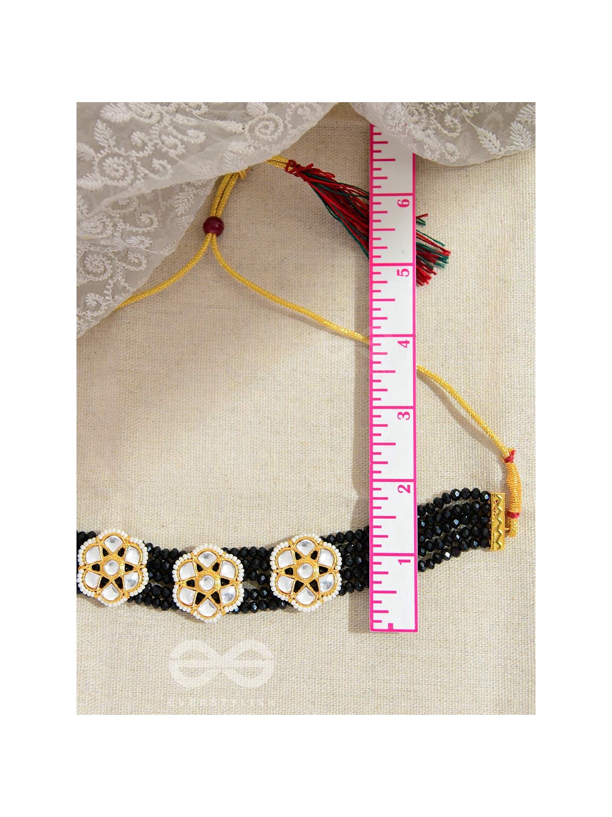 The Classy Elegance - Set of Statement Choker and Studs (Black)