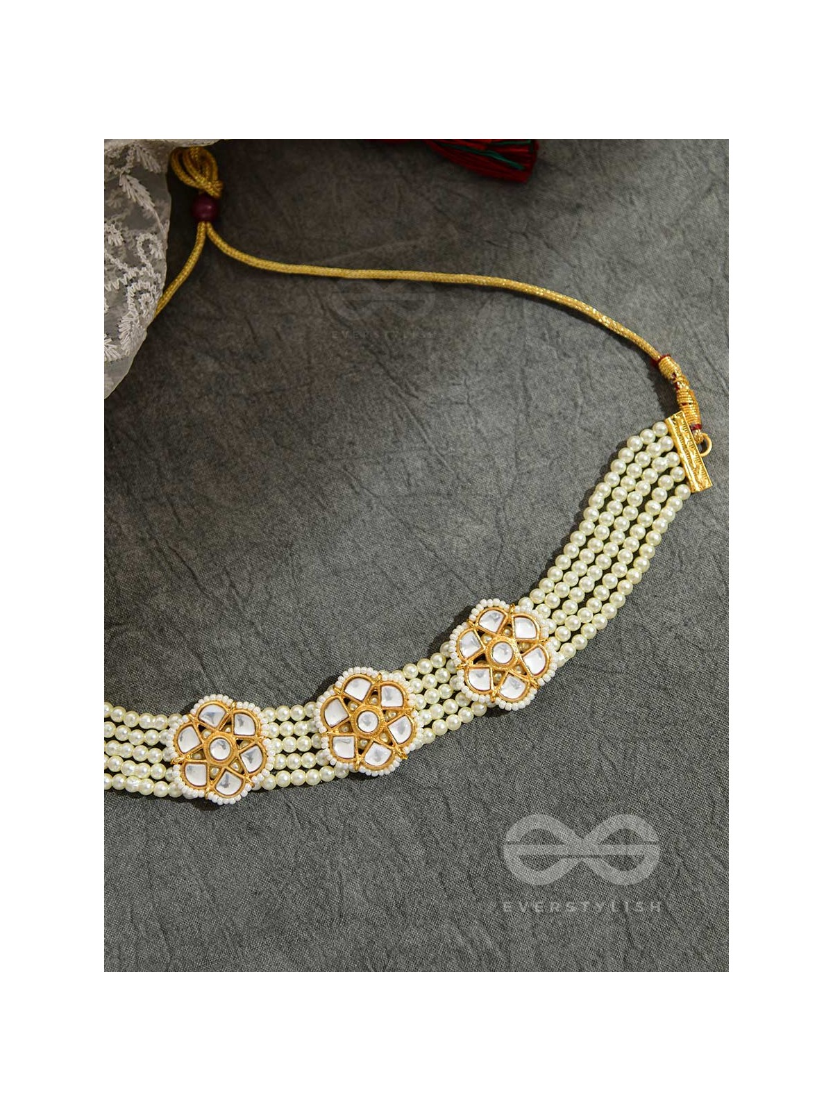 The Classy Elegance - Set of Statement Choker and Studs ( Pearl white)