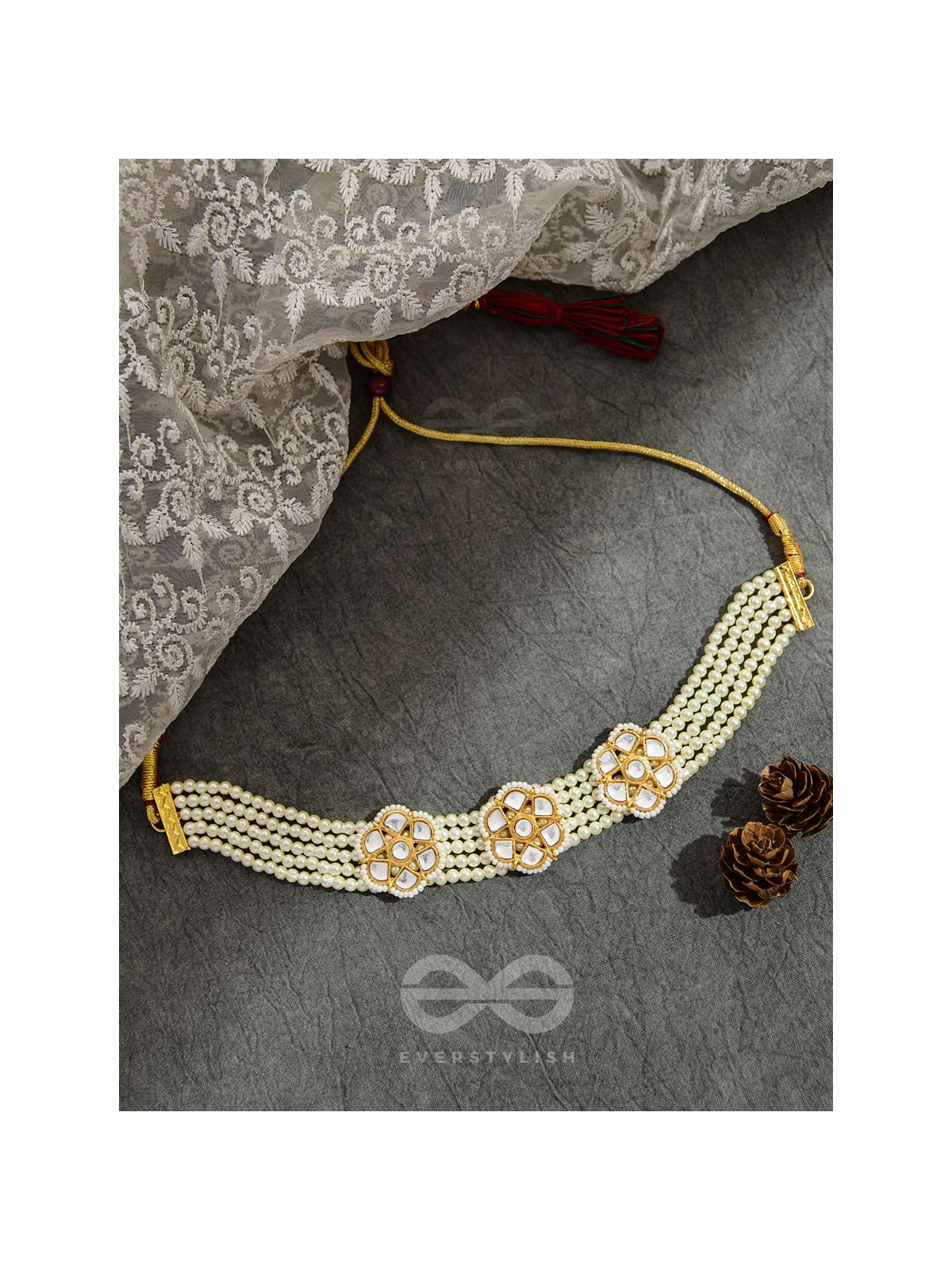 The Classy Elegance - Set of Statement Choker and Studs ( Pearl white)