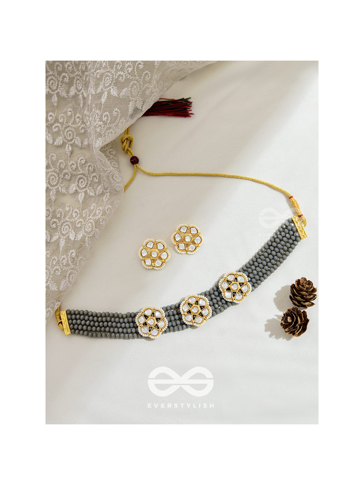 The Classy Elegance - Set of Statement Choker and Studs (Gray)