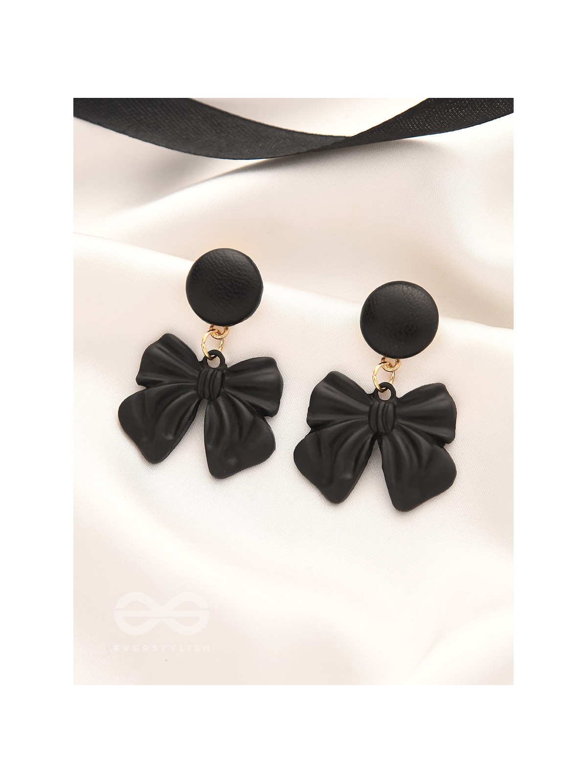 Take a Bow - Statement Earrings (Black)