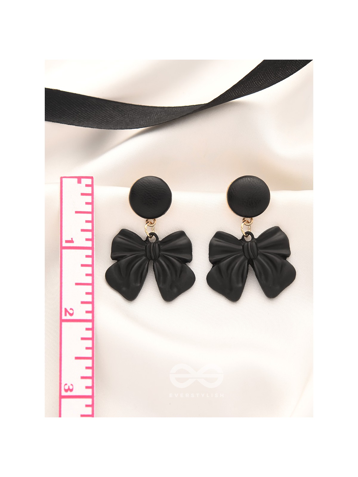 Take a Bow - Statement Earrings (Black)