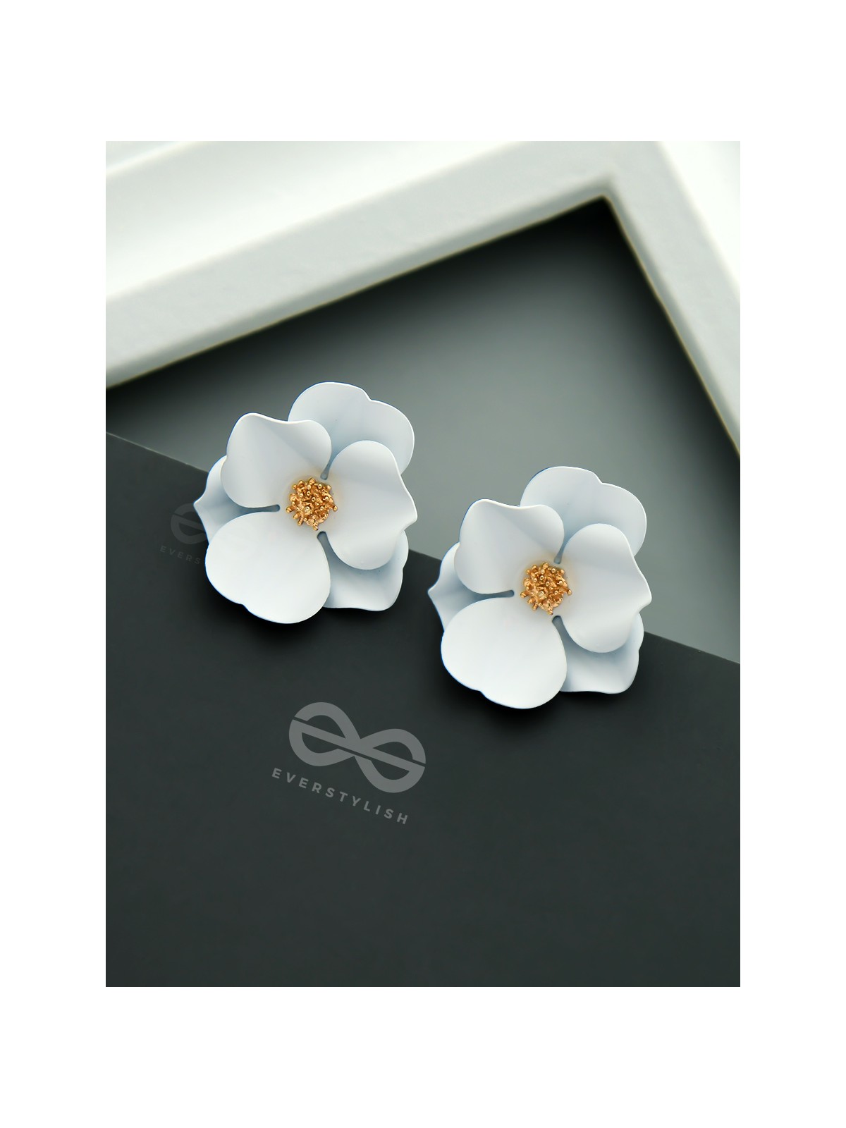 THE POISED PERIWINKLES - Statement Floral Studs (Snow)