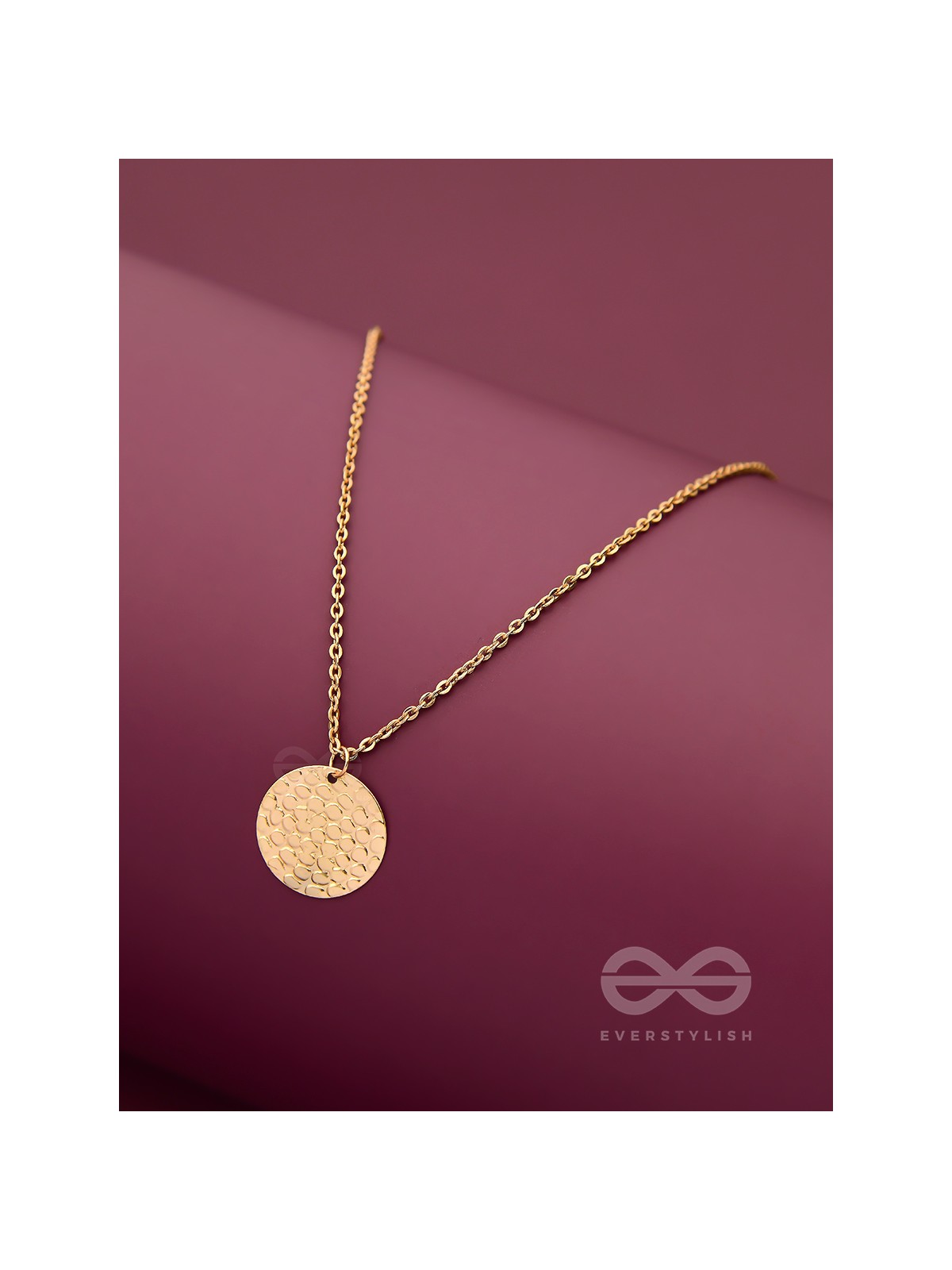 I'm A Magnificent Mirage - Golden Casual Neckpiece With Anti-Tarnish Coating 